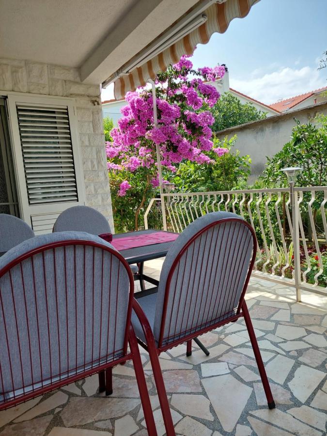 Apartment Emili Marina Zewnętrze zdjęcie